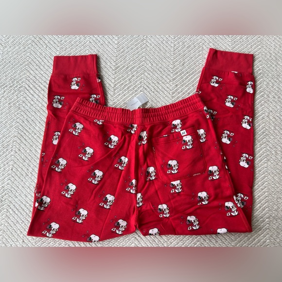 NWT American Eagle Red Love Snoopy Joggers sz Large - Picture 5 of 6